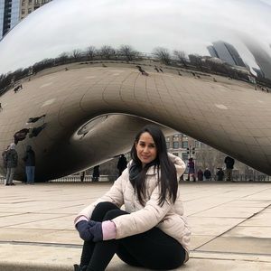 Meet your Posher, Daniela